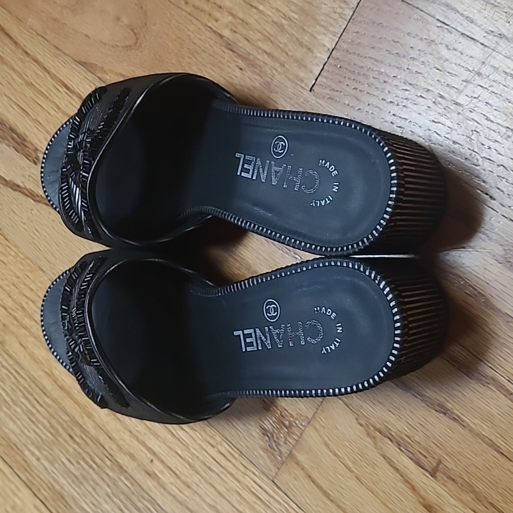 Chanel sandals - Picture 3 of 6